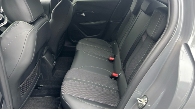 Peugeot 208 1.2 Hybrid 136 GT 5dr e-DSC6 Petrol Hatchback